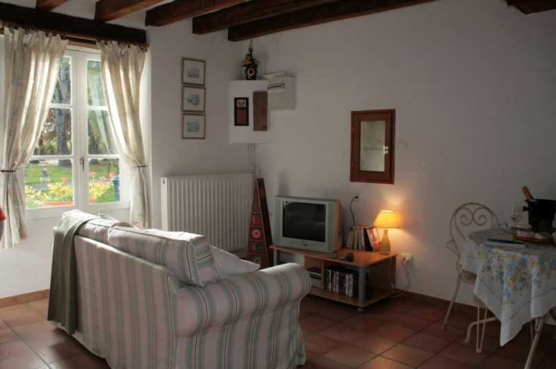 Chardonneret lounge. Just 'lounge' around if you want!. Lounge