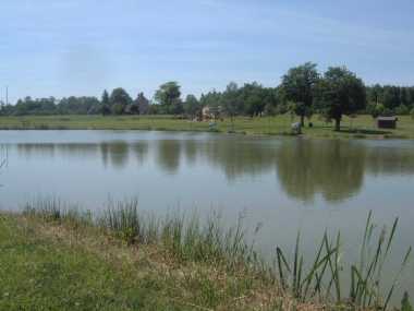 Plan d'Eau. Great fishing here! local